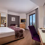 Villa Side Residence Resort